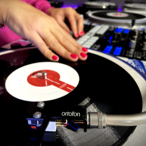 DJ school